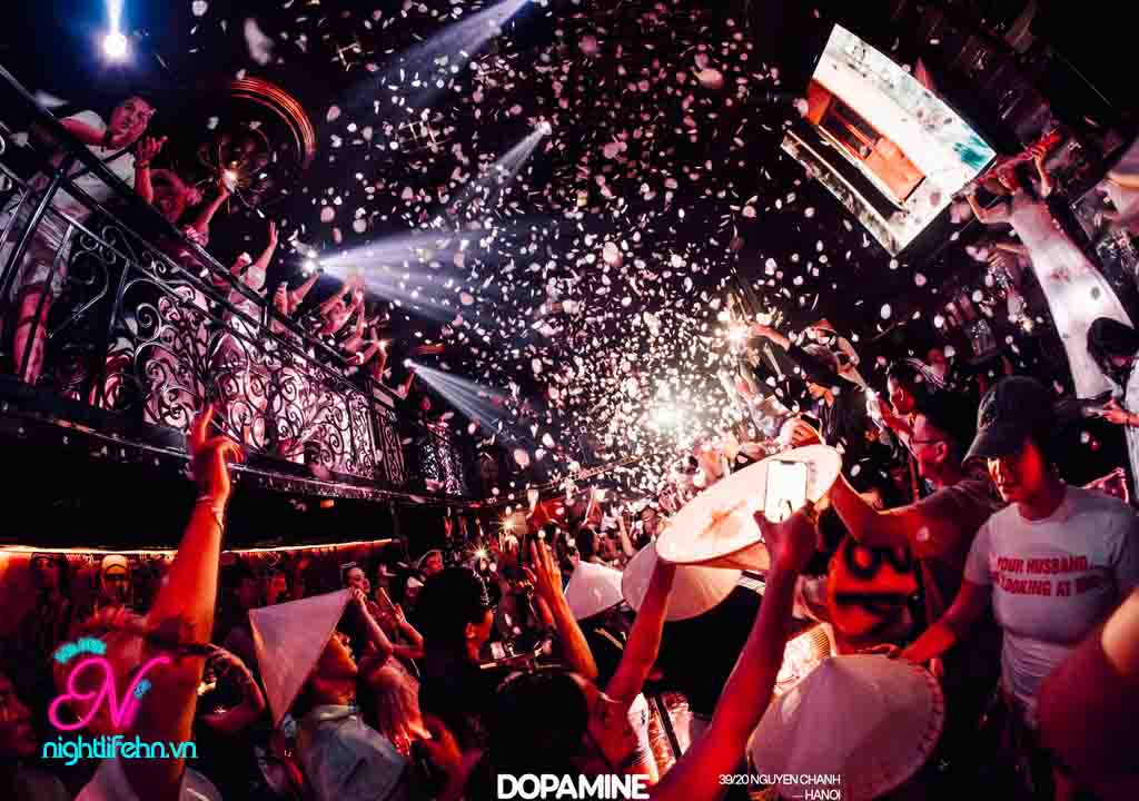 Không khí sôi động tại Dopamine Hanoi 15 Mạc Thái Tông Cầu Giấy nightlifehn.vn
