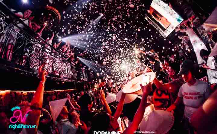 Không khí sôi động tại Dopamine Hanoi 15 Mạc Thái Tông Cầu Giấy nightlifehn.vn